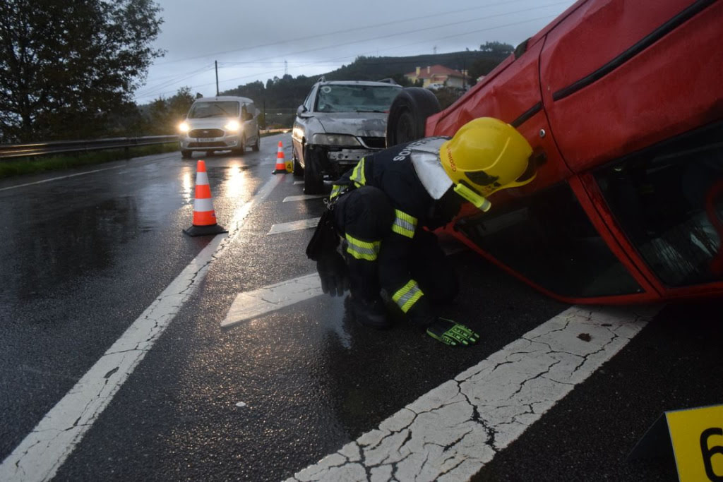 When Should You Contact a Car Accident Attorney After a Crash